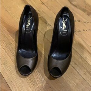 Beautiful open toe shoes